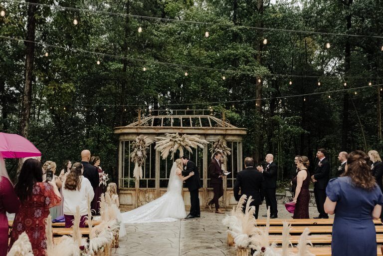 The Woods at Cedar Springs – a Charming Louisville wedding venue