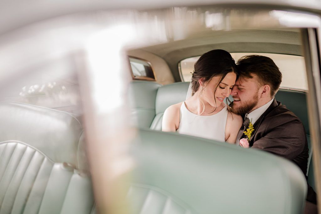 Louisville wedding photographer captures bride and groom at Pepin Mansion
