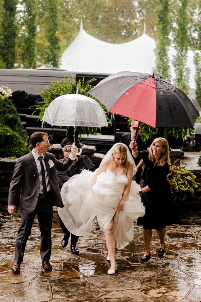 Louisville wedding photographers capture candid reception moments