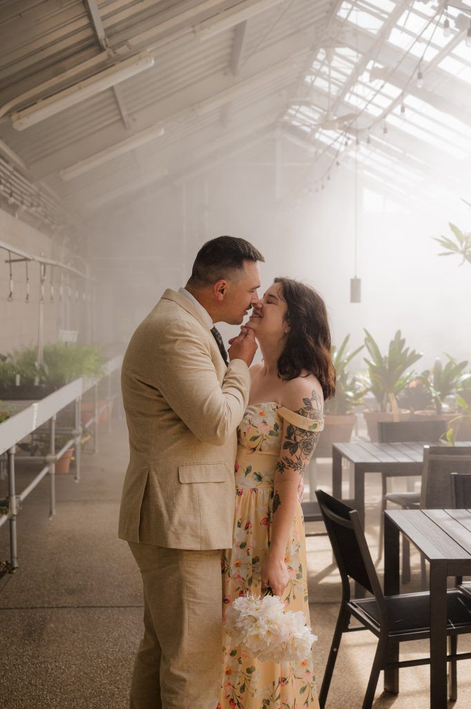 Elopement at Yew Dell Gardens - Photography by Green Apple Photography